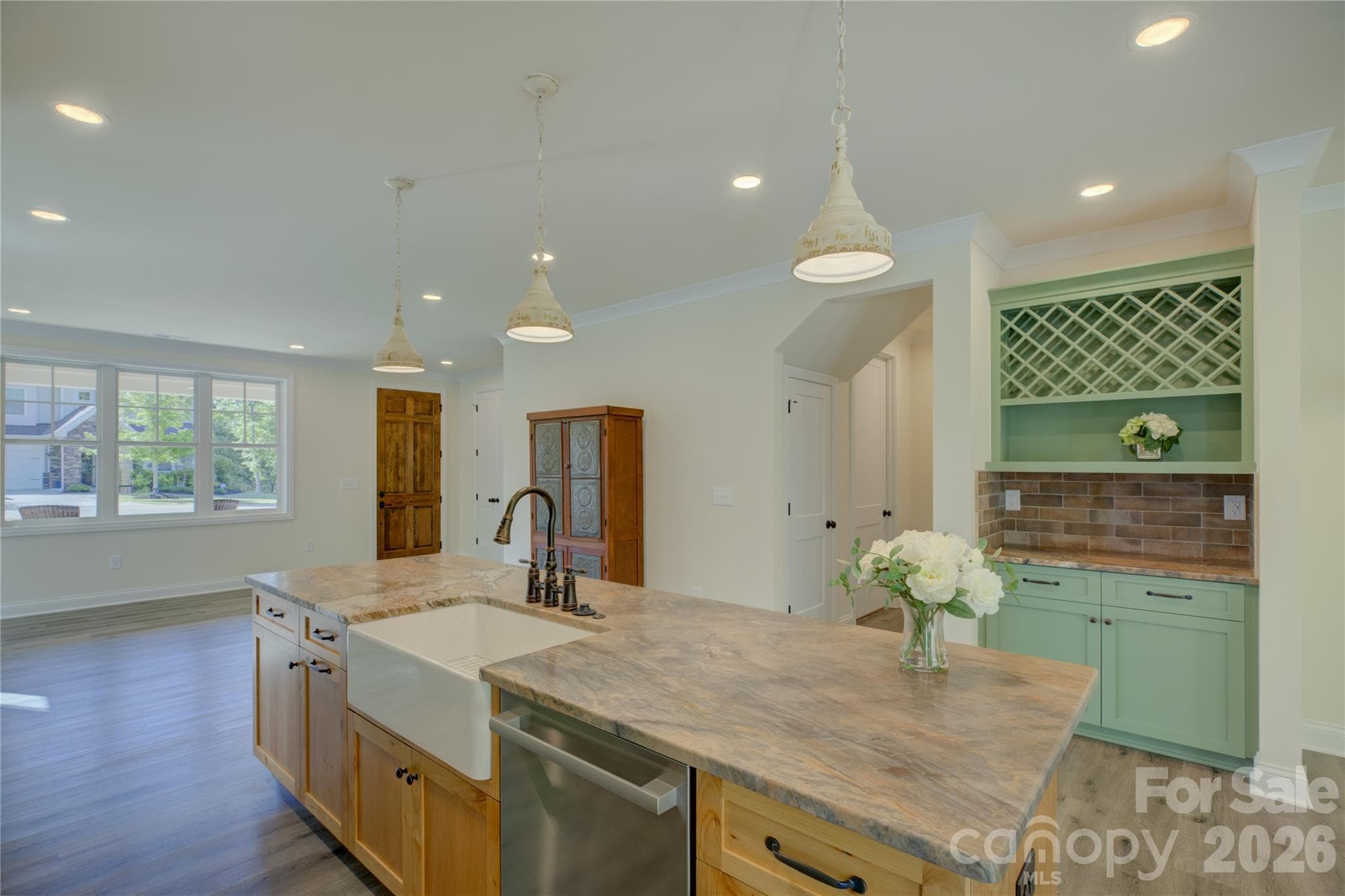Single Family Residence at 18210 Kalabash Road, Charlotte, photo 10 of 48