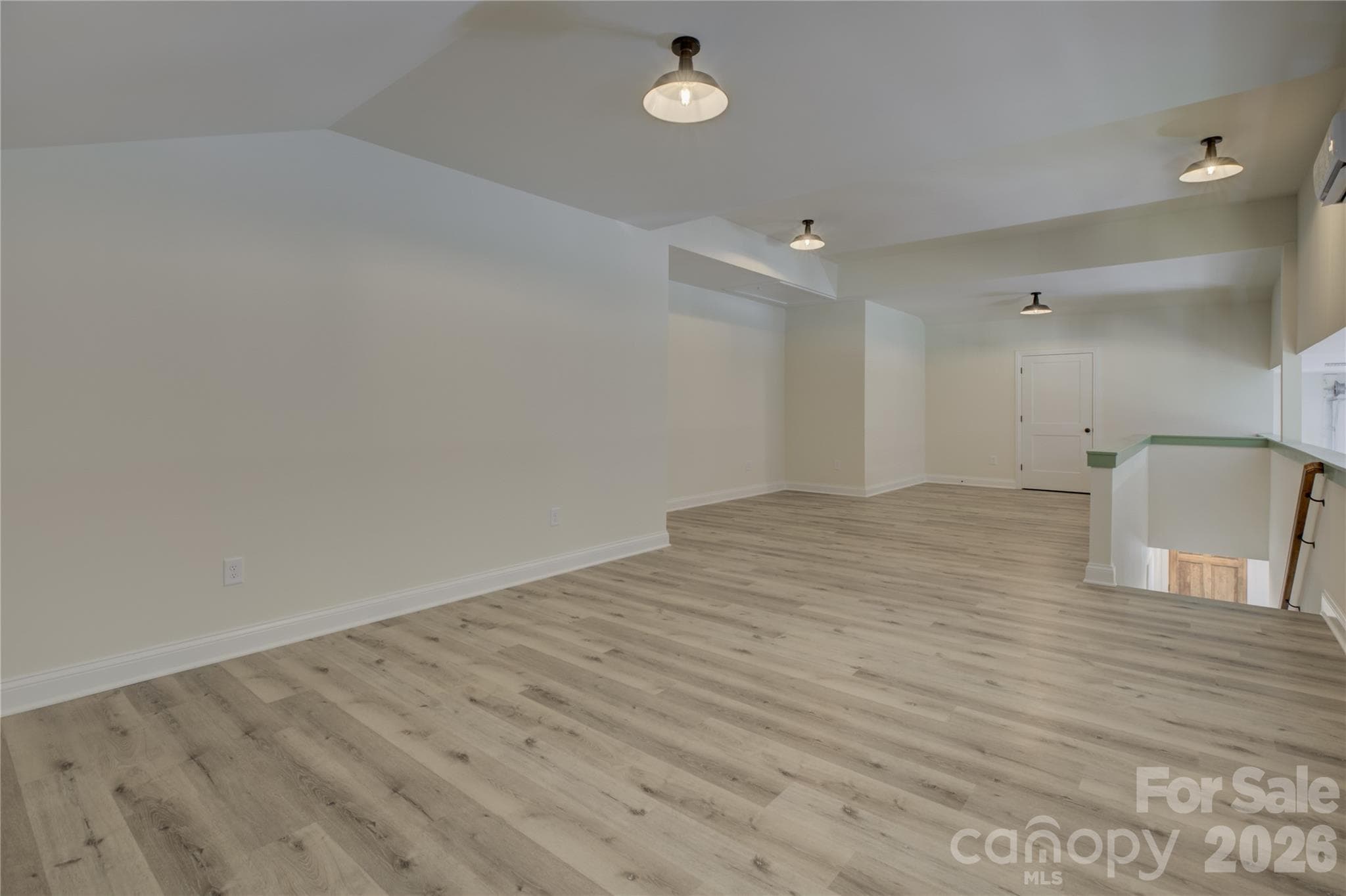 Heated and cooled loft above the garage - 18210 Kalabash Road, Charlotte