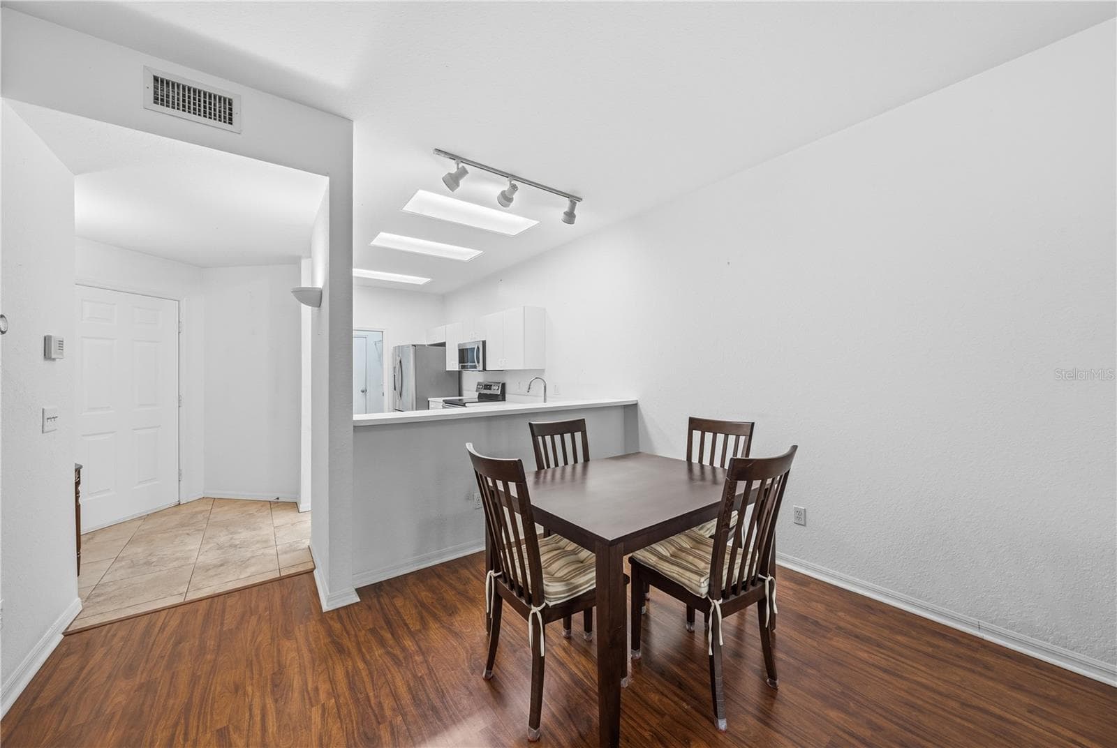Condominium at 22128 LITTLE LAGOON CT, LUTZ, photo 4 of 39