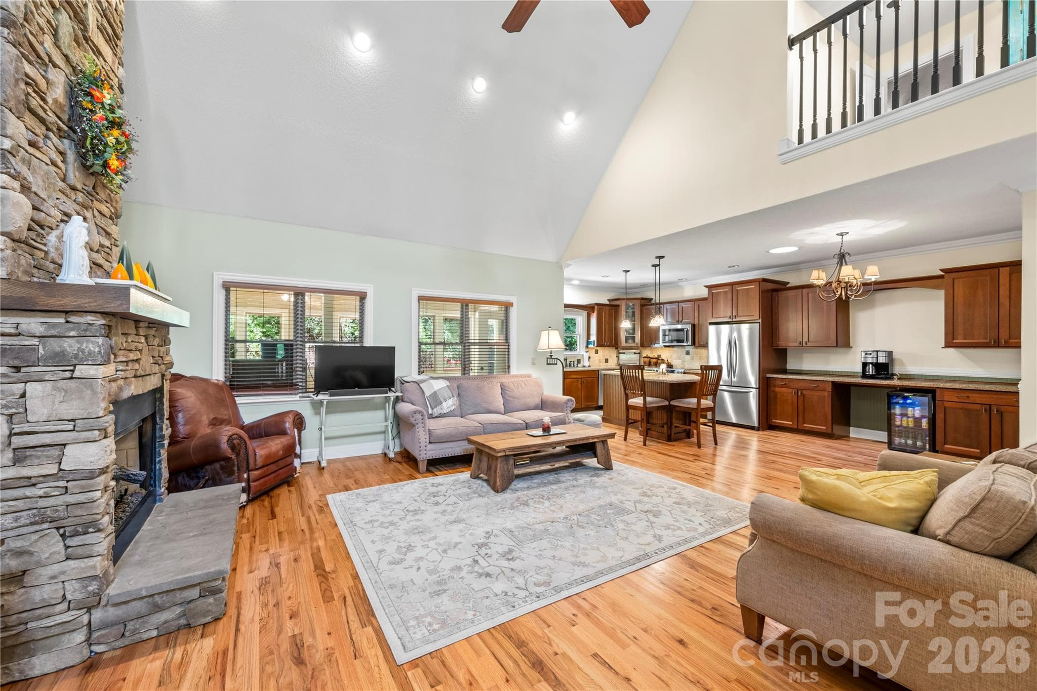 Single Family Residence at 128 Churchill Downs Drive, Fairview, photo 4 of 54