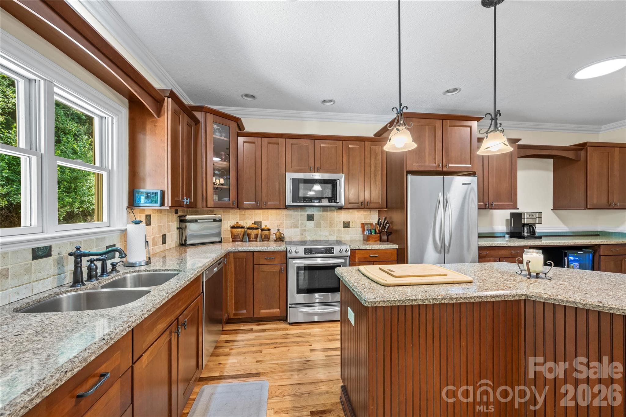 Single Family Residence at 128 Churchill Downs Drive, Fairview, photo 20 of 54