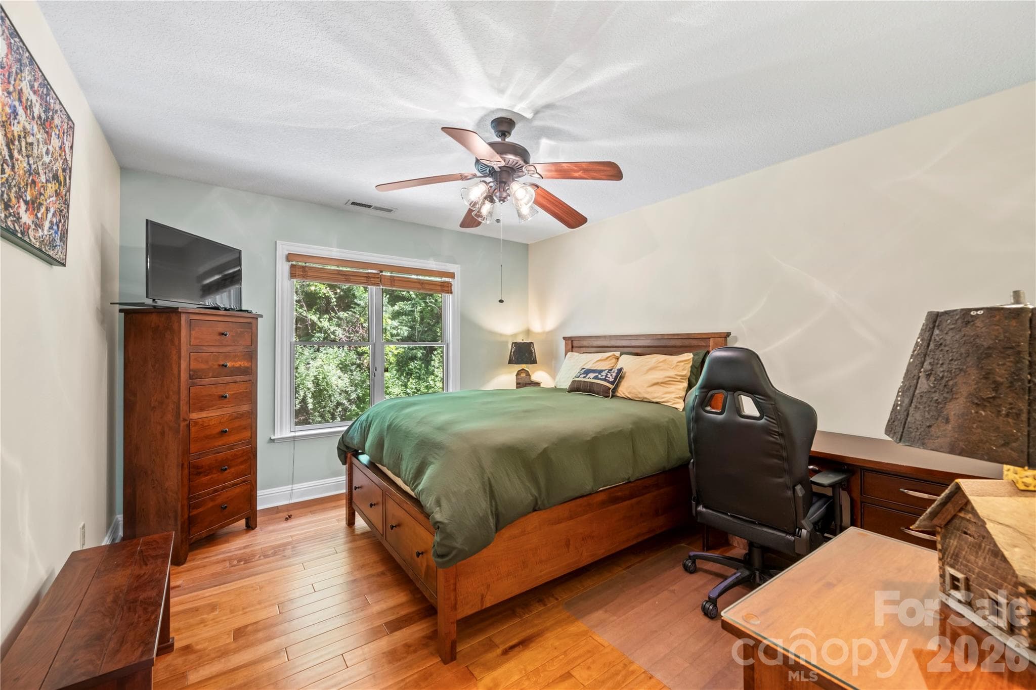 Single Family Residence at 128 Churchill Downs Drive, Fairview, photo 28 of 54
