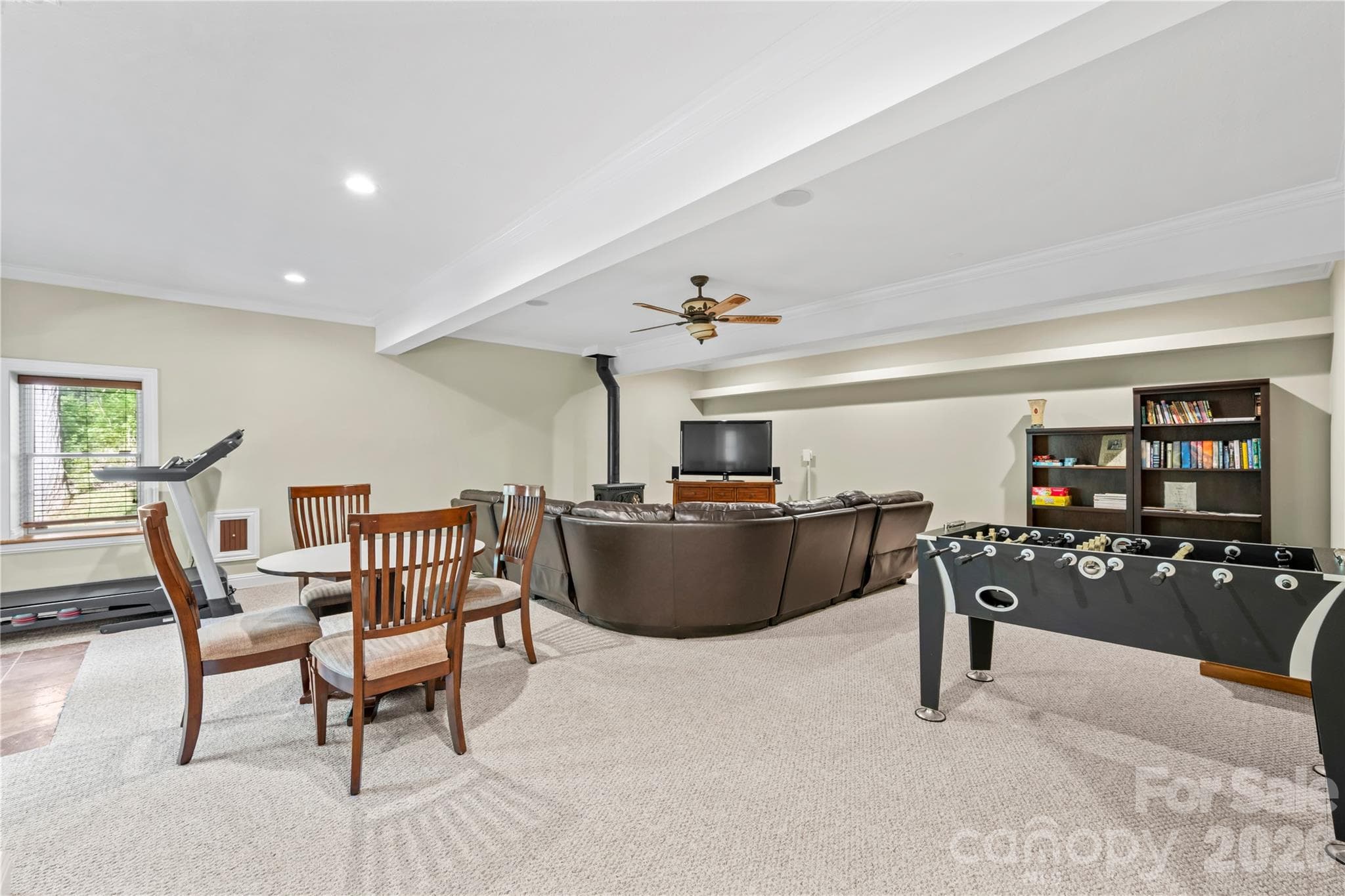 Single Family Residence at 128 Churchill Downs Drive, Fairview, photo 36 of 54
