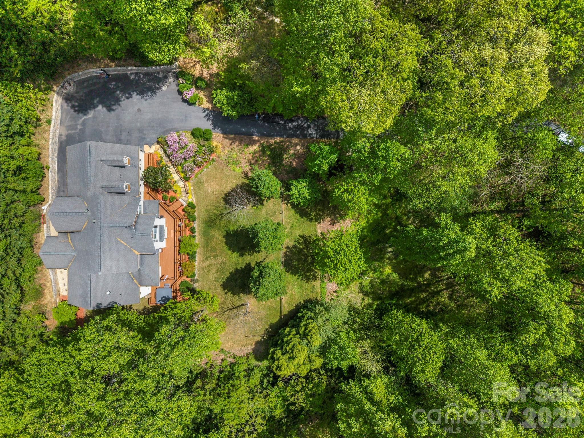 Single Family Residence at 128 Churchill Downs Drive, Fairview, photo 42 of 54