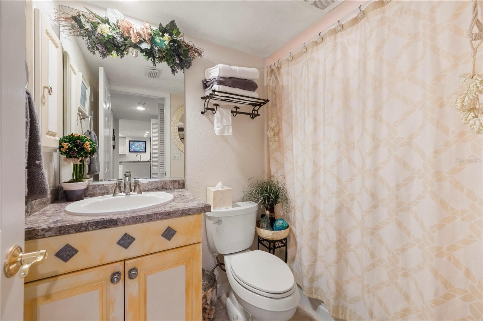 Condominium at 601 SHREVE ST #62C, PUNTA GORDA, photo 34 of 49
