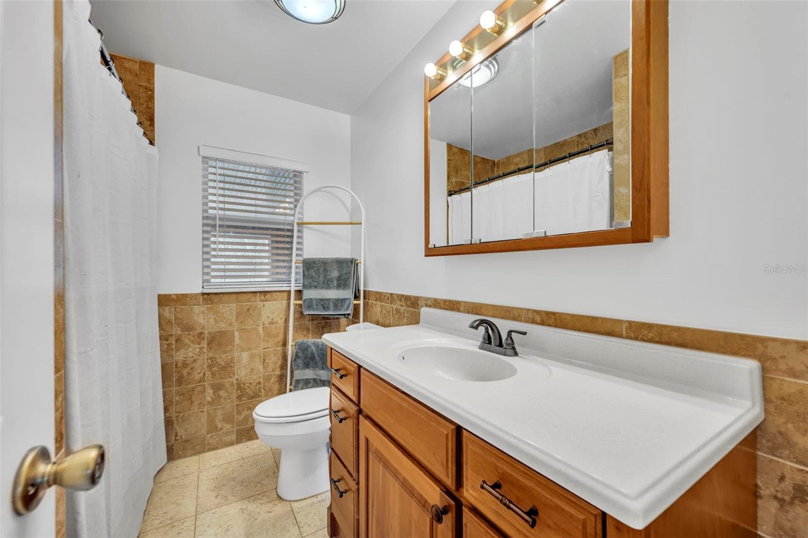 Single Family Residence at 430 CYPRESS ISLES RD, OSTEEN, photo 19 of 55
