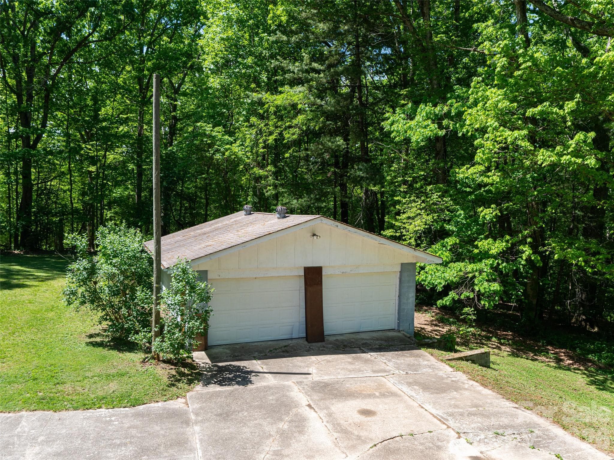 Single Family Residence at 146 Fairmont Road, Candler, photo 47 of 48
