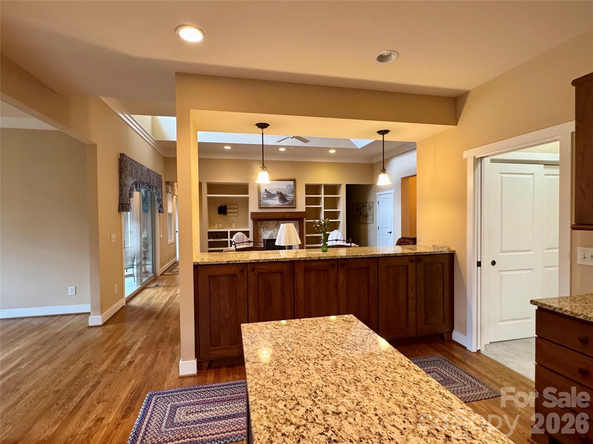 Single Family Residence at 894 Dunroy Drive, Hendersonville, photo 15 of 39