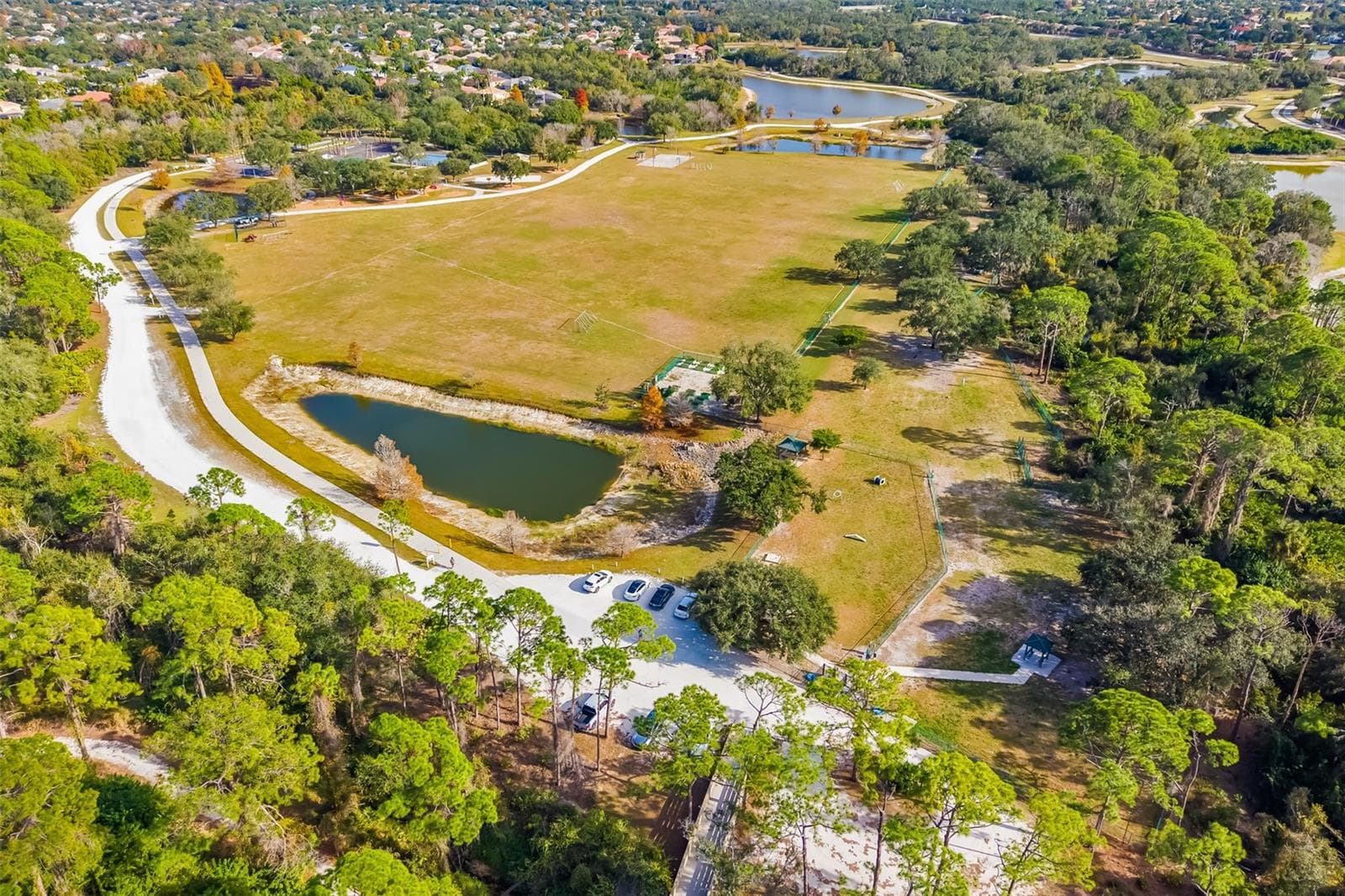 Single Family Residence at 6226 BLUEFLOWER CT, LAKEWOOD RANCH, photo 70 of 82