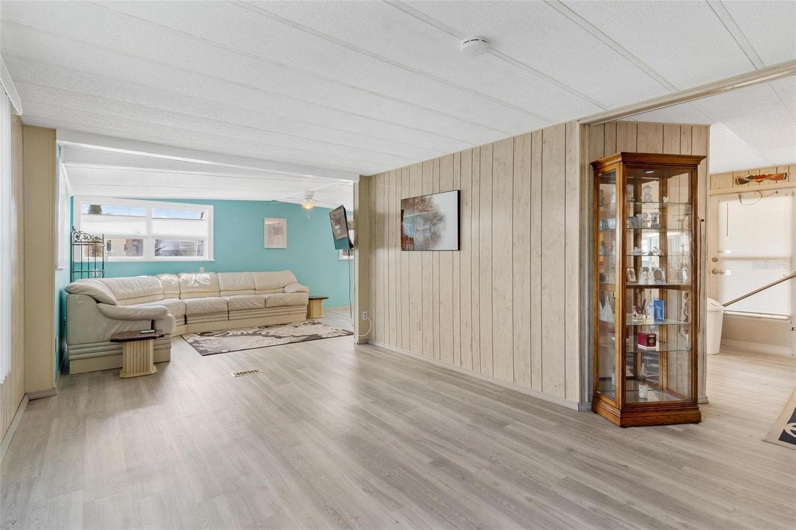 Manufactured Home at 717 W COACH N FOUR DR, LEESBURG, photo 14 of 29
