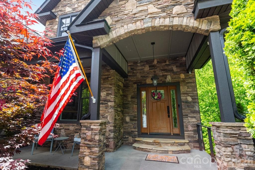 Front View - Hendersonville