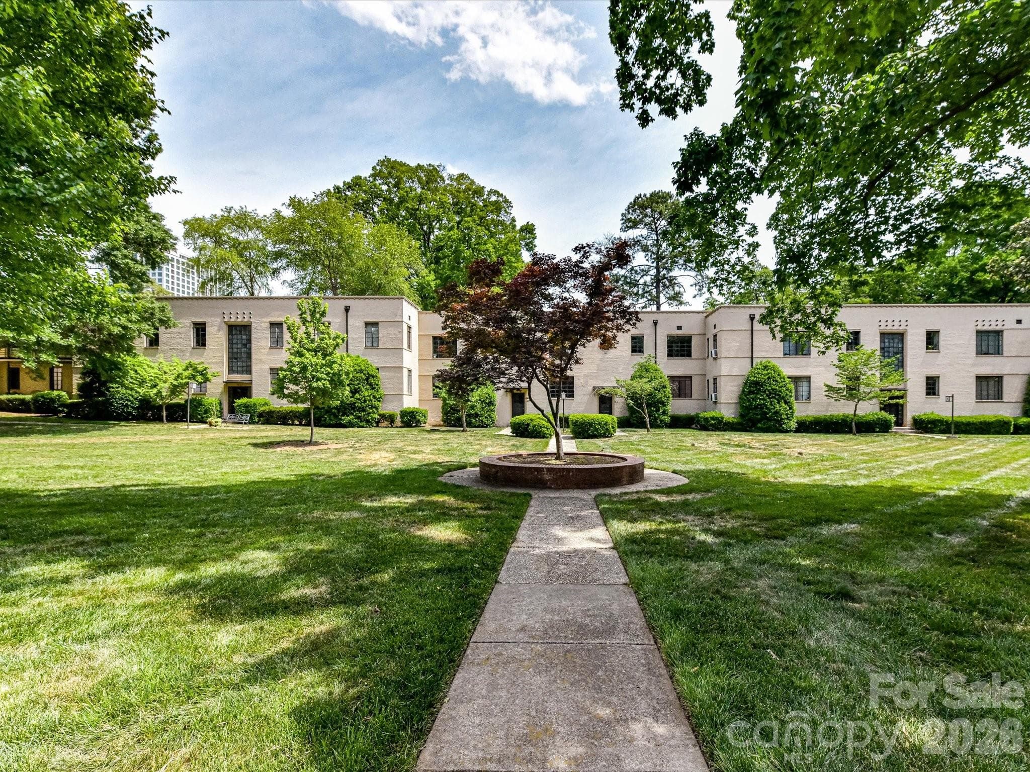 Condominium at 1121 Myrtle Avenue, Charlotte, photo 21 of 22