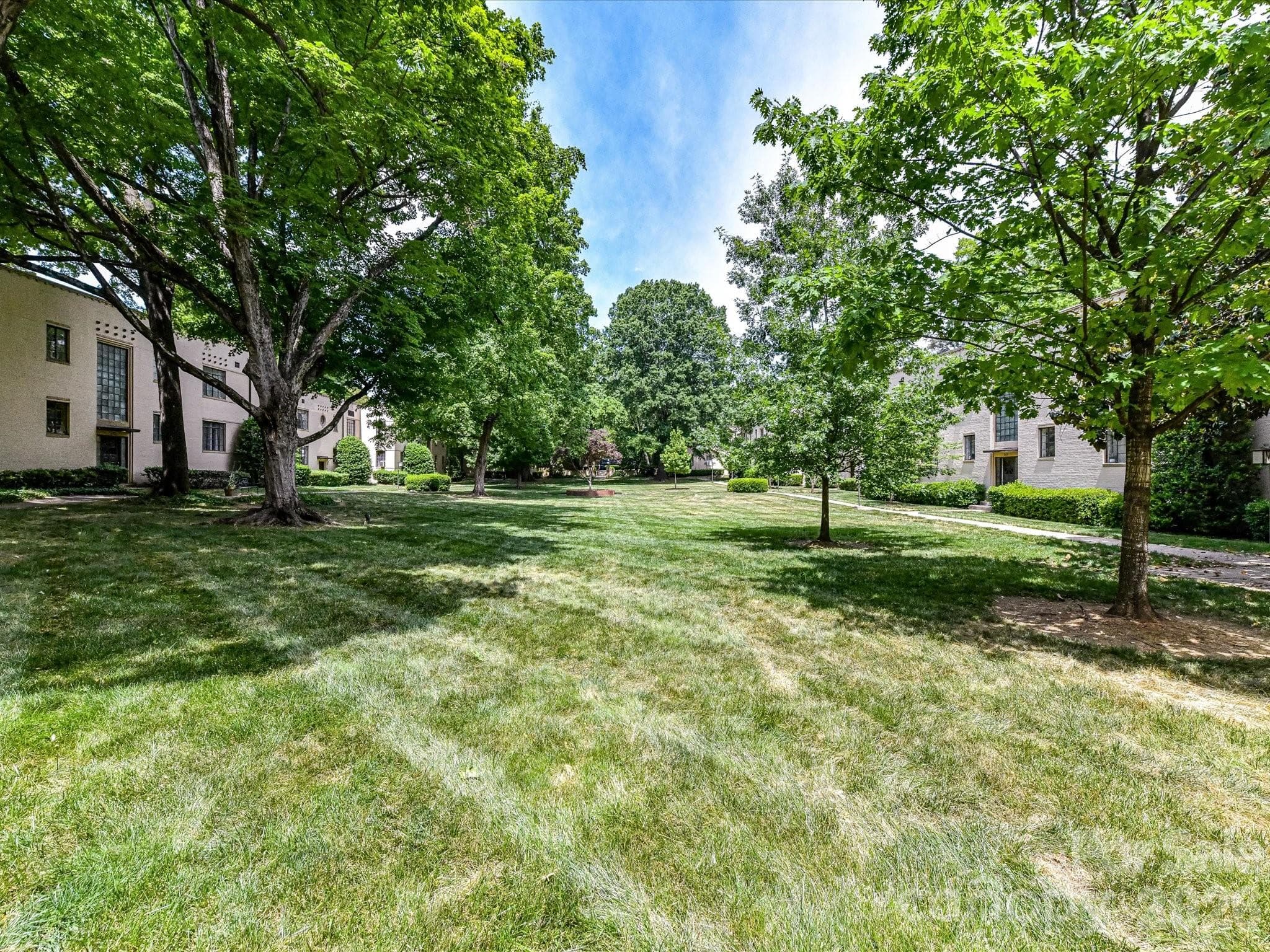 Condominium at 1121 Myrtle Avenue, Charlotte, photo 22 of 22