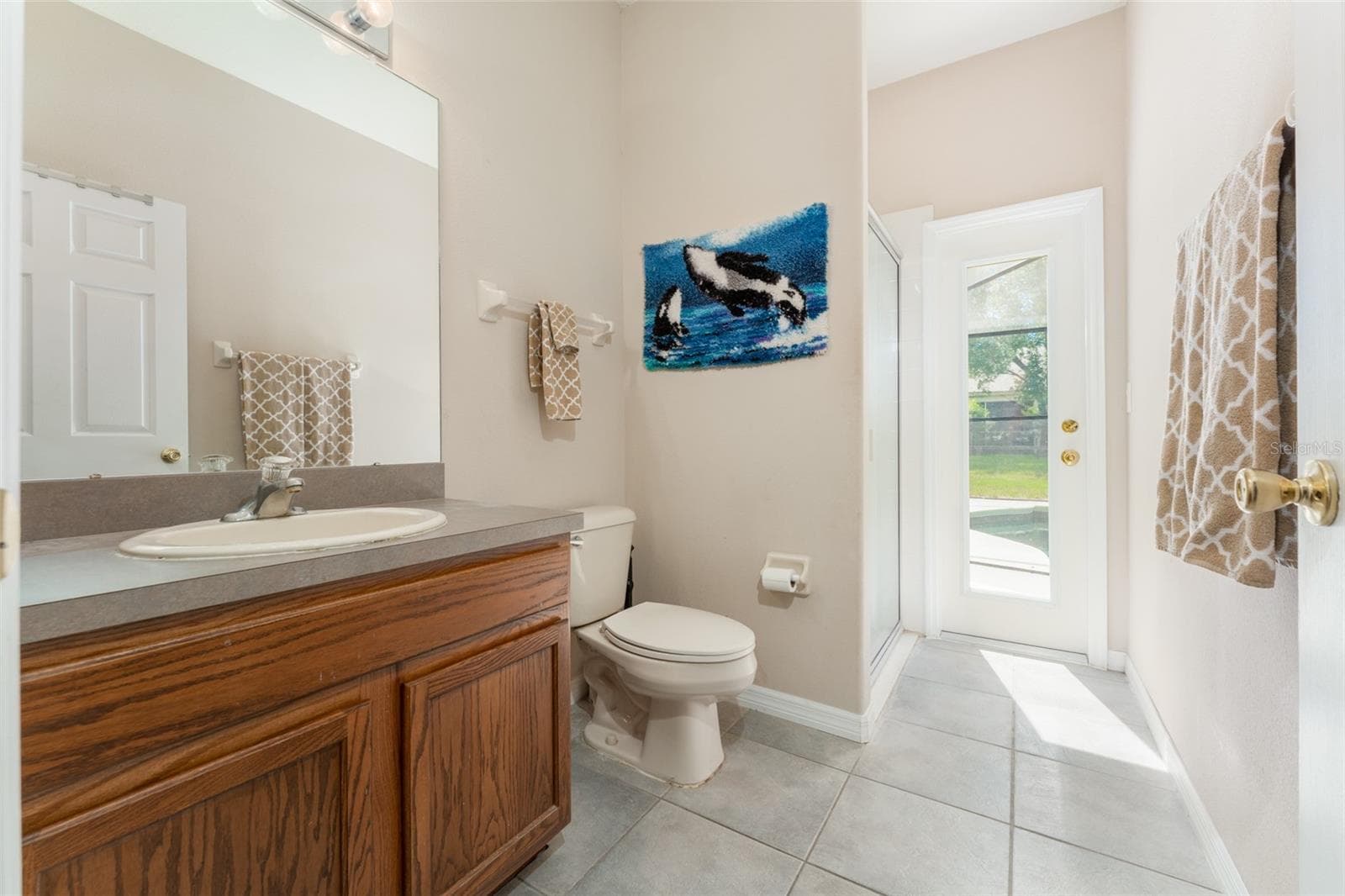 pool bath - 6302 BRIDGEVISTA DR, LITHIA