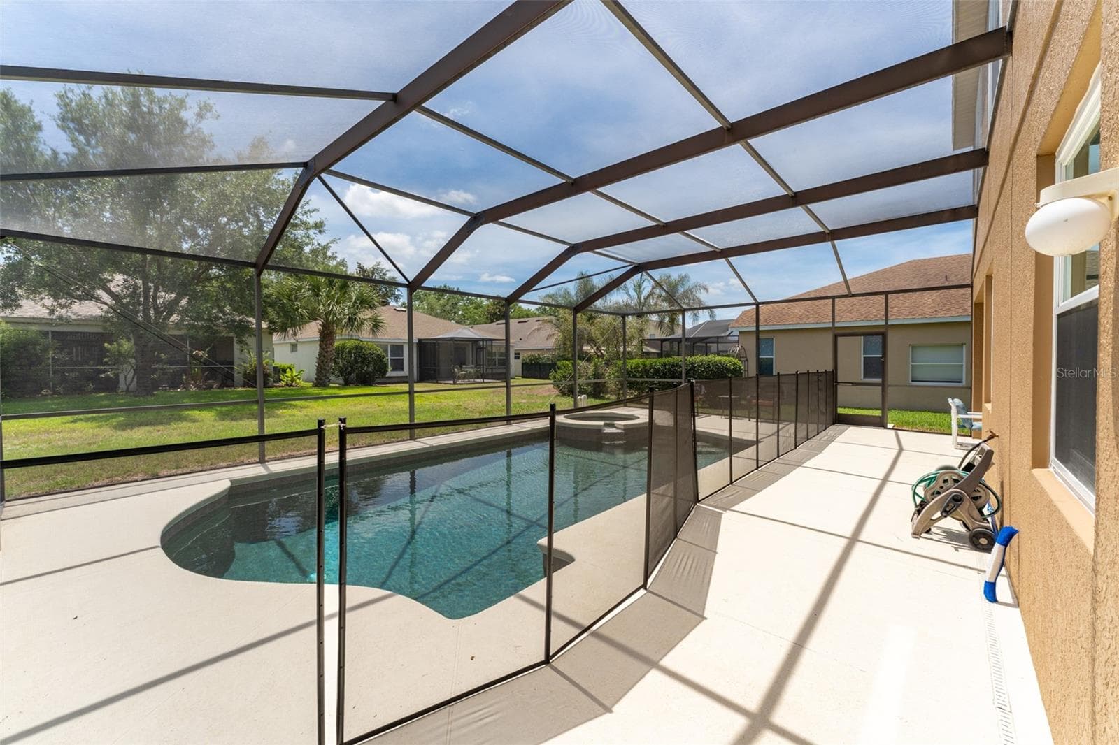 Single Family Residence at 6302 BRIDGEVISTA DR, LITHIA, photo 49 of 83