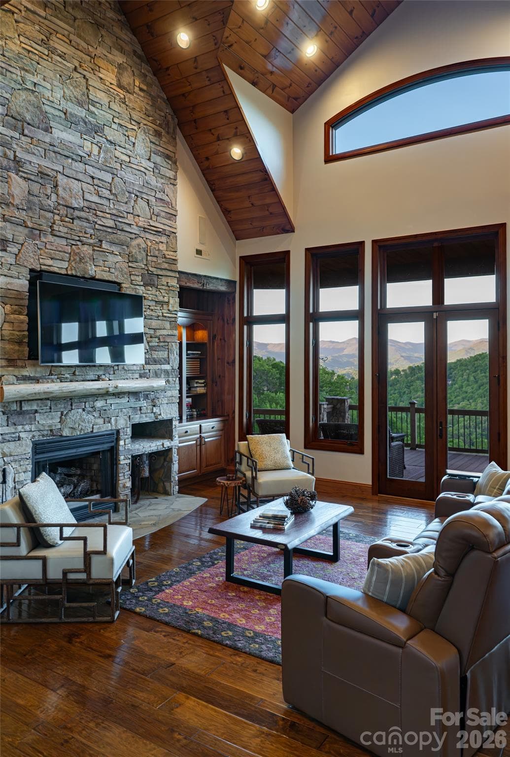 Single Family Residence at 326 Summit Drive, Whittier, photo 10 of 48
