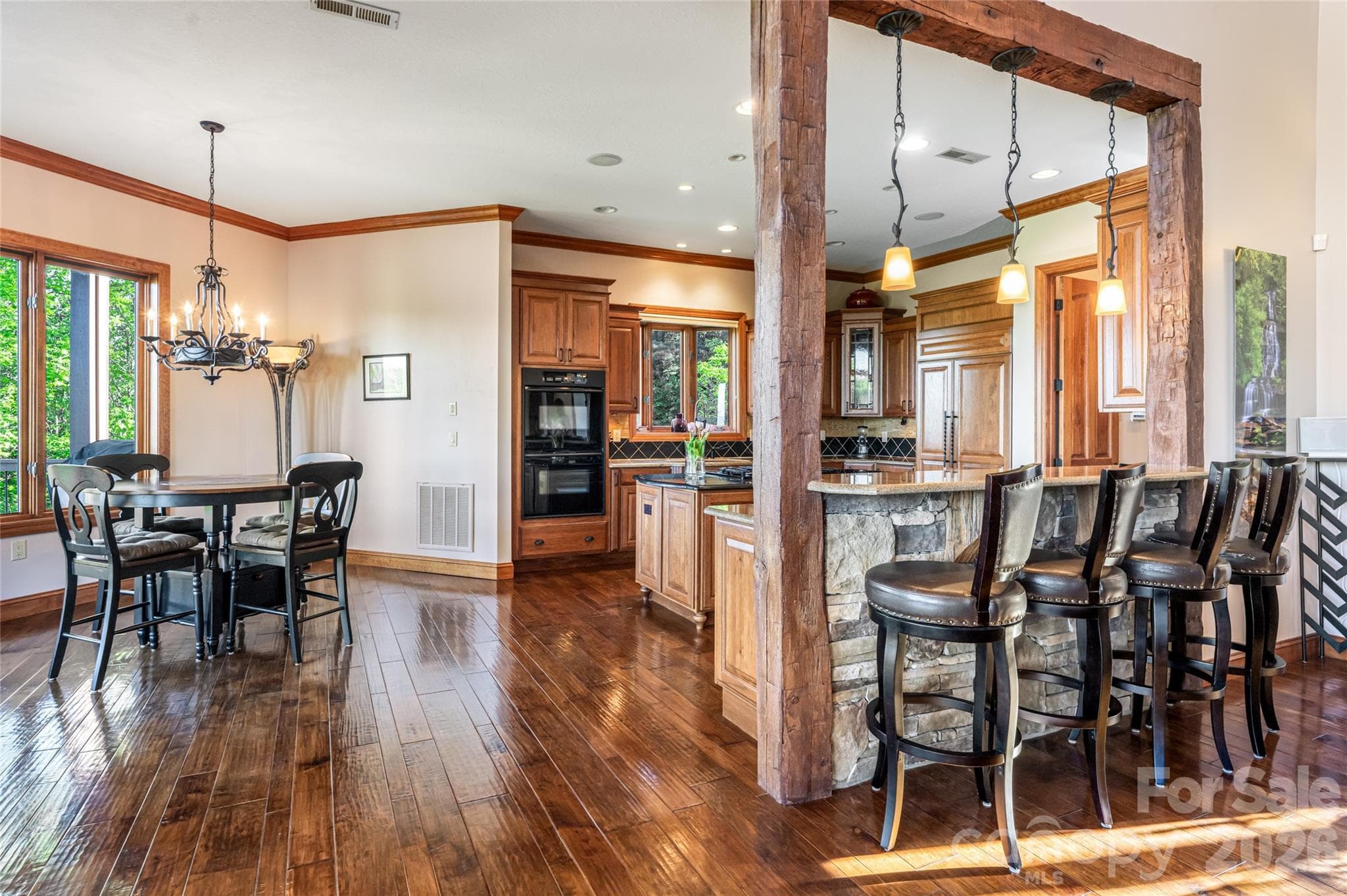 Single Family Residence at 326 Summit Drive, Whittier, photo 15 of 48