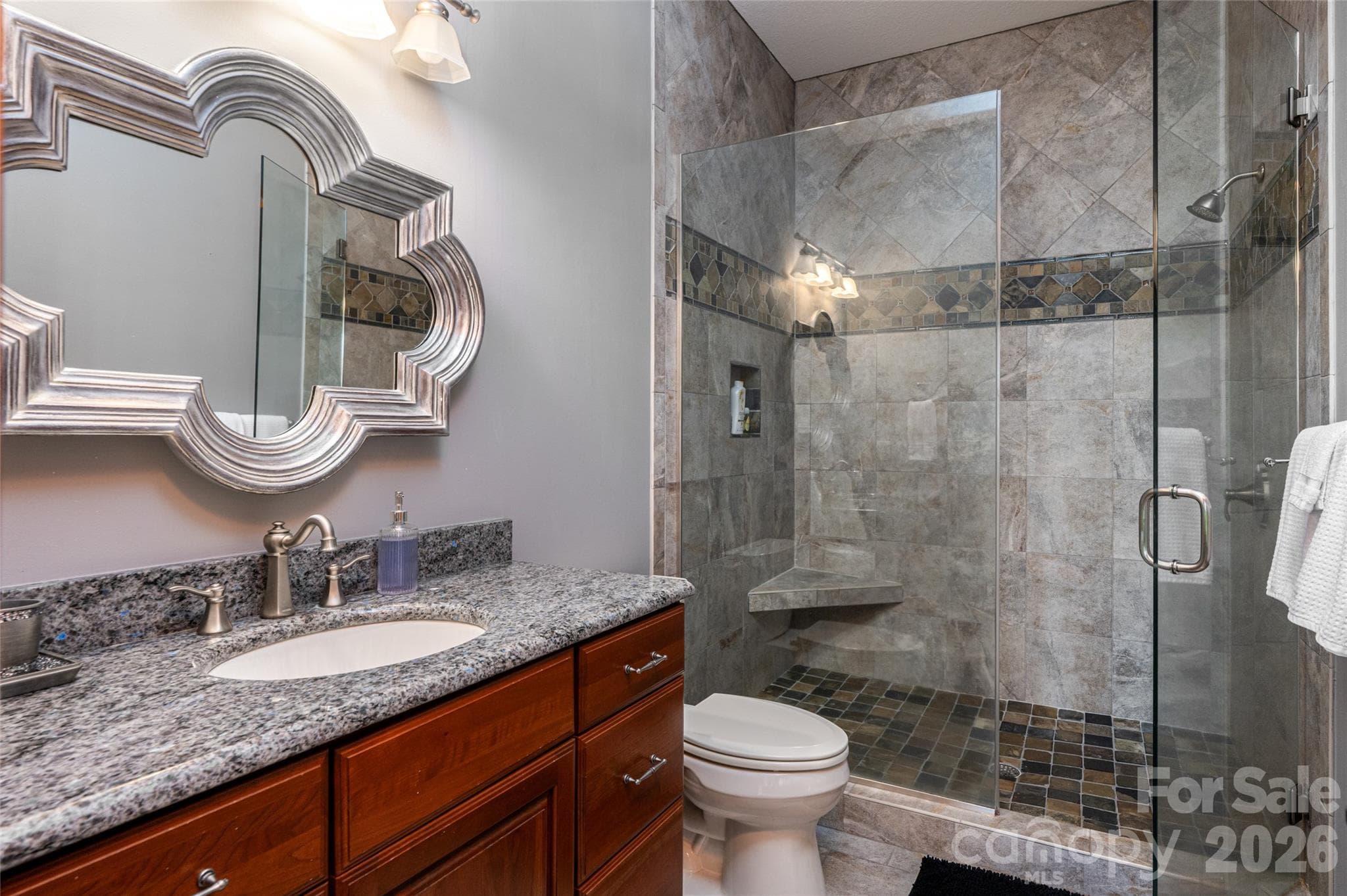 Single Family Residence at 326 Summit Drive, Whittier, photo 33 of 48