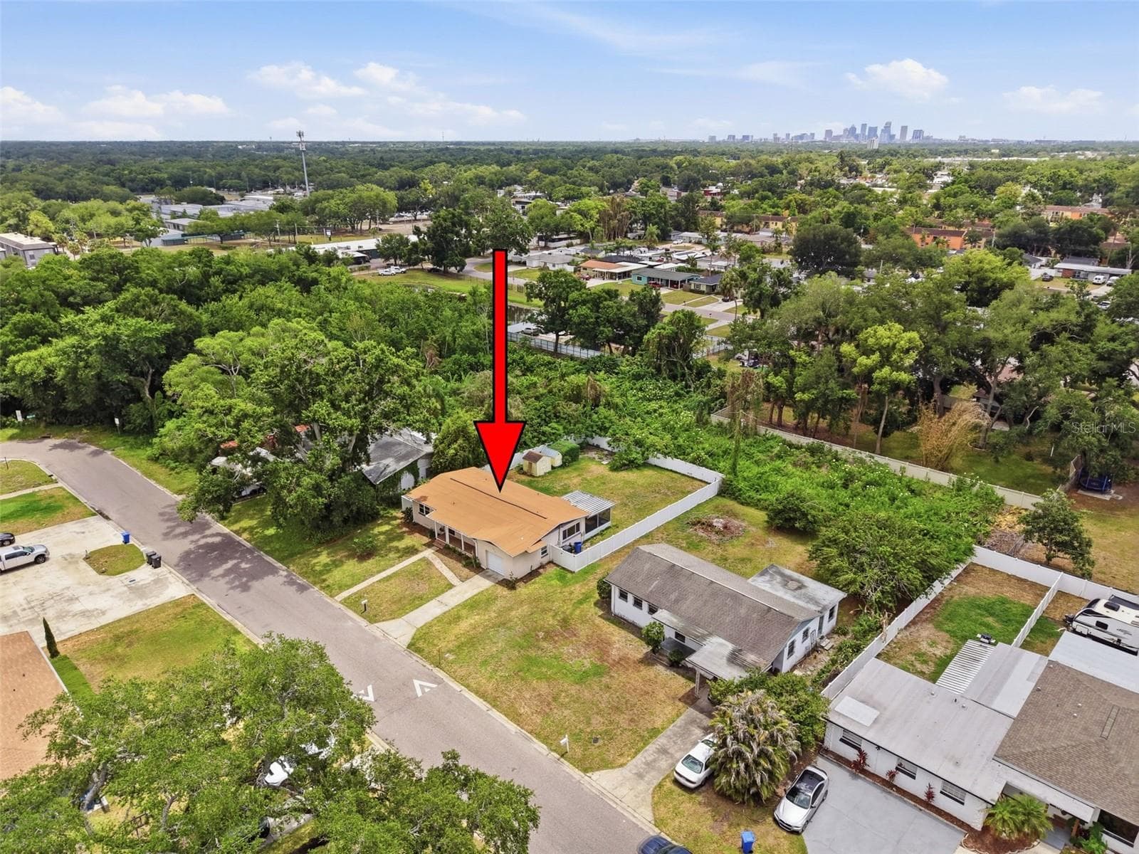 Aerial location of the property - 2518 W NORTH ST, TAMPA