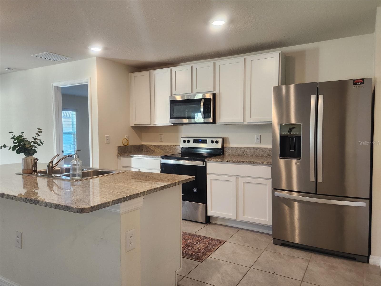 Single Family Residence at 8696 SW 49TH CIR, OCALA, photo 4 of 11