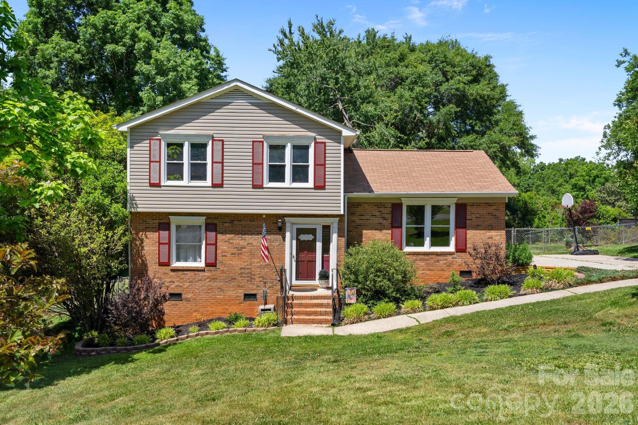 3306 Tamworth Lane