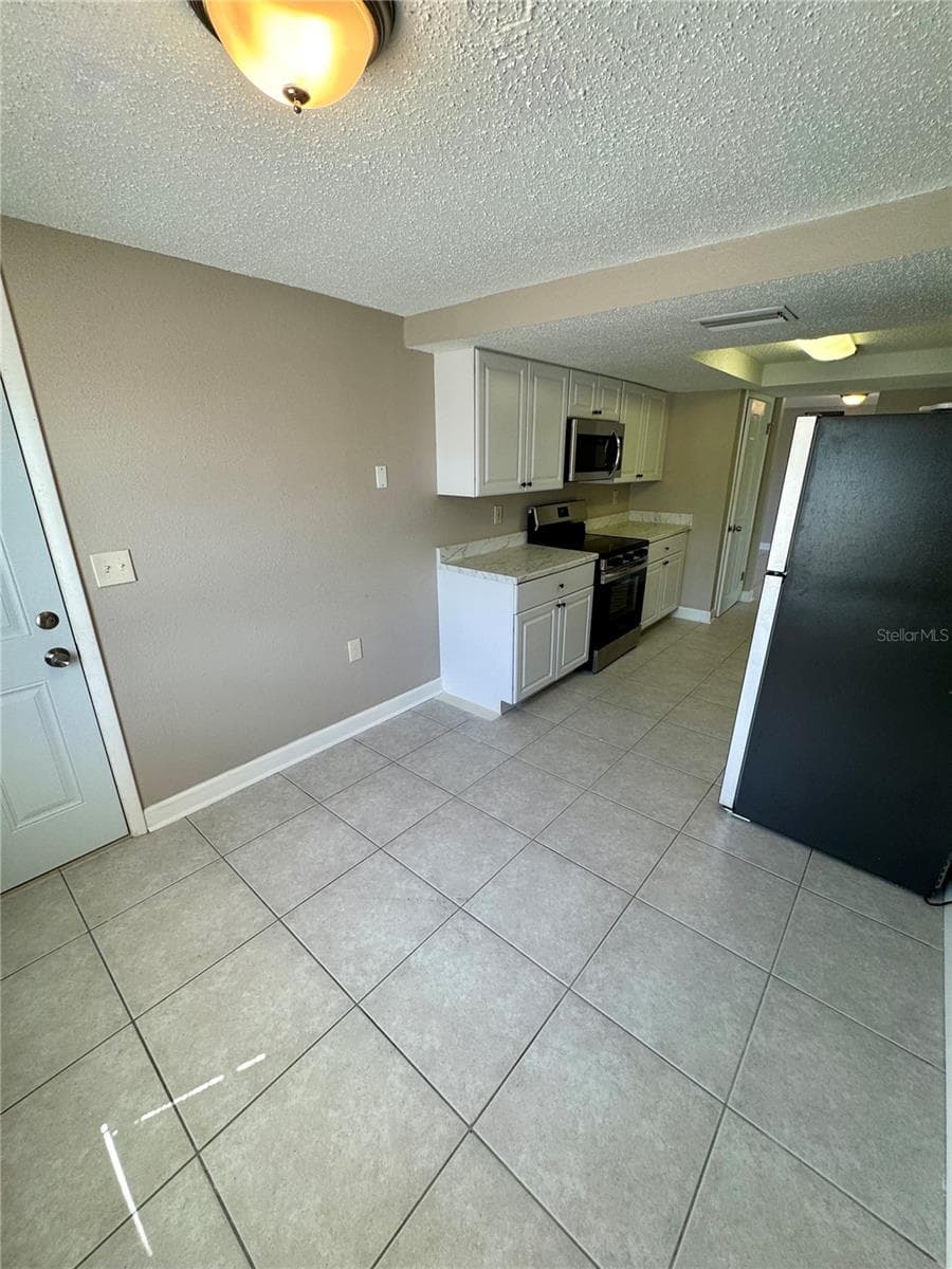 Single Family Residence at 6135 SEABREEZE DR, PORT RICHEY, photo 7 of 19