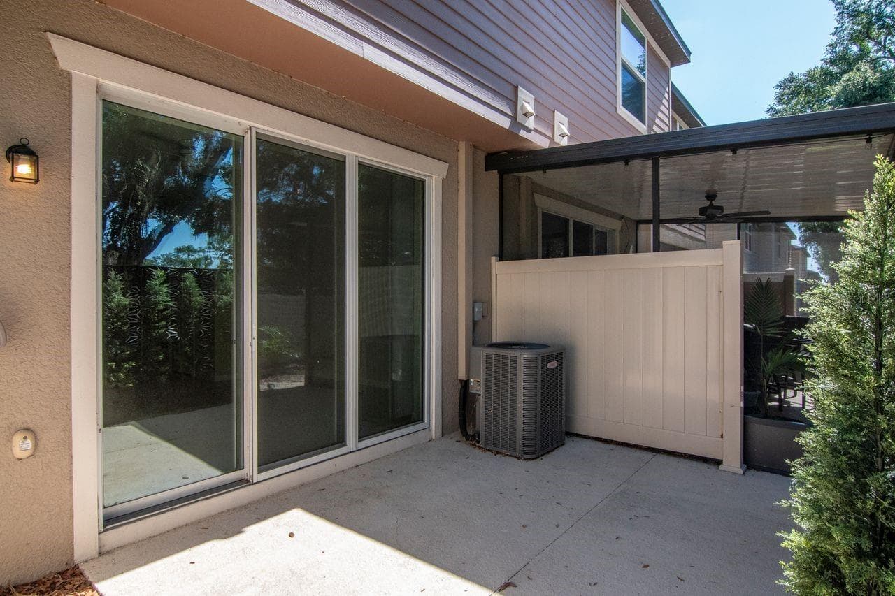 Townhouse at 5368 SYLVESTER LOOP, TAMPA, photo 50 of 56