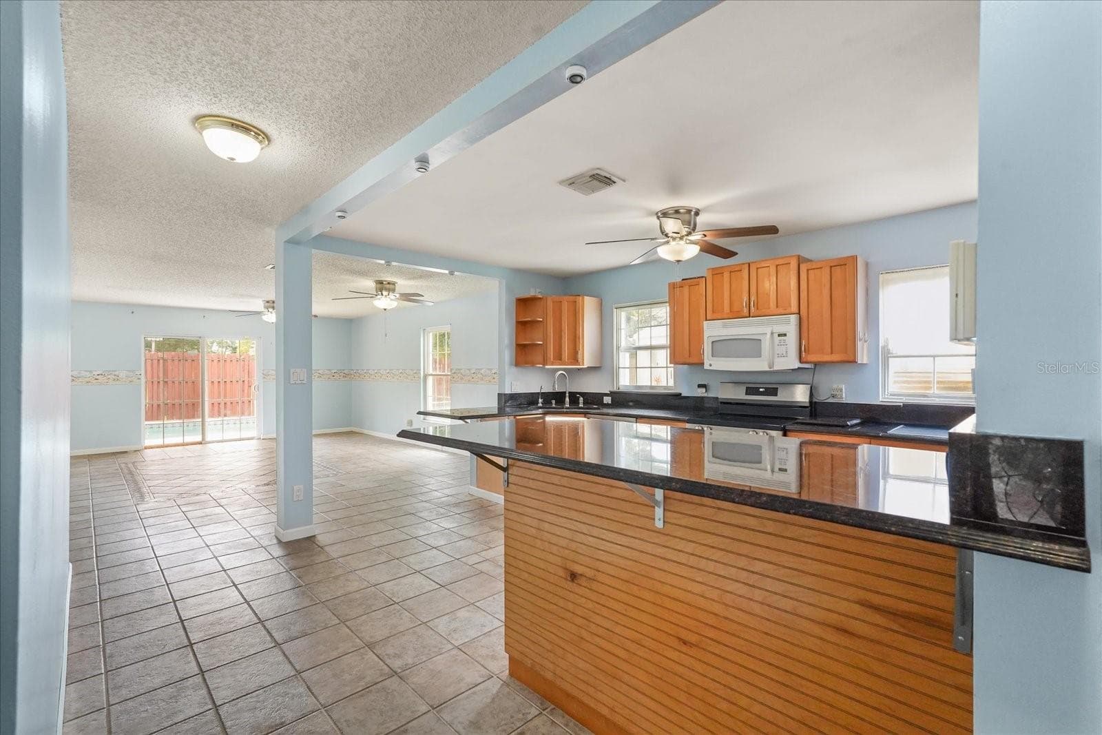 Single Family Residence at 2019 PAPRIKA DR, ORLANDO, photo 4 of 38