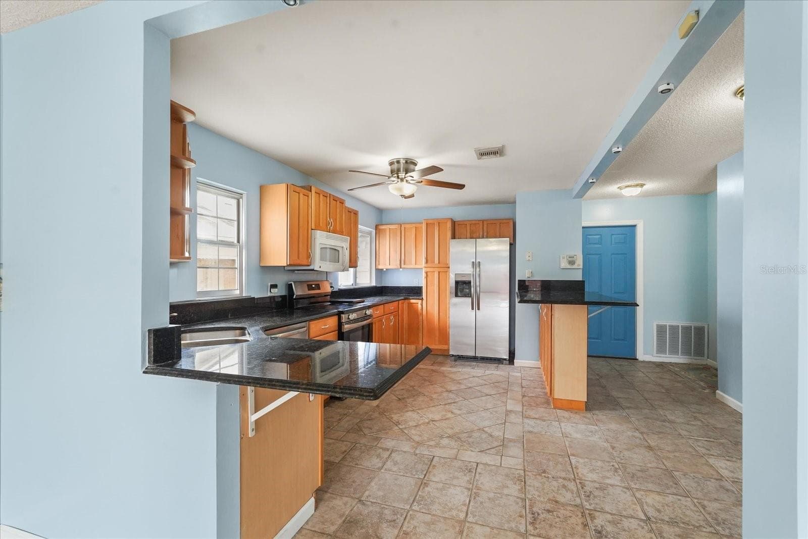 Single Family Residence at 2019 PAPRIKA DR, ORLANDO, photo 7 of 38
