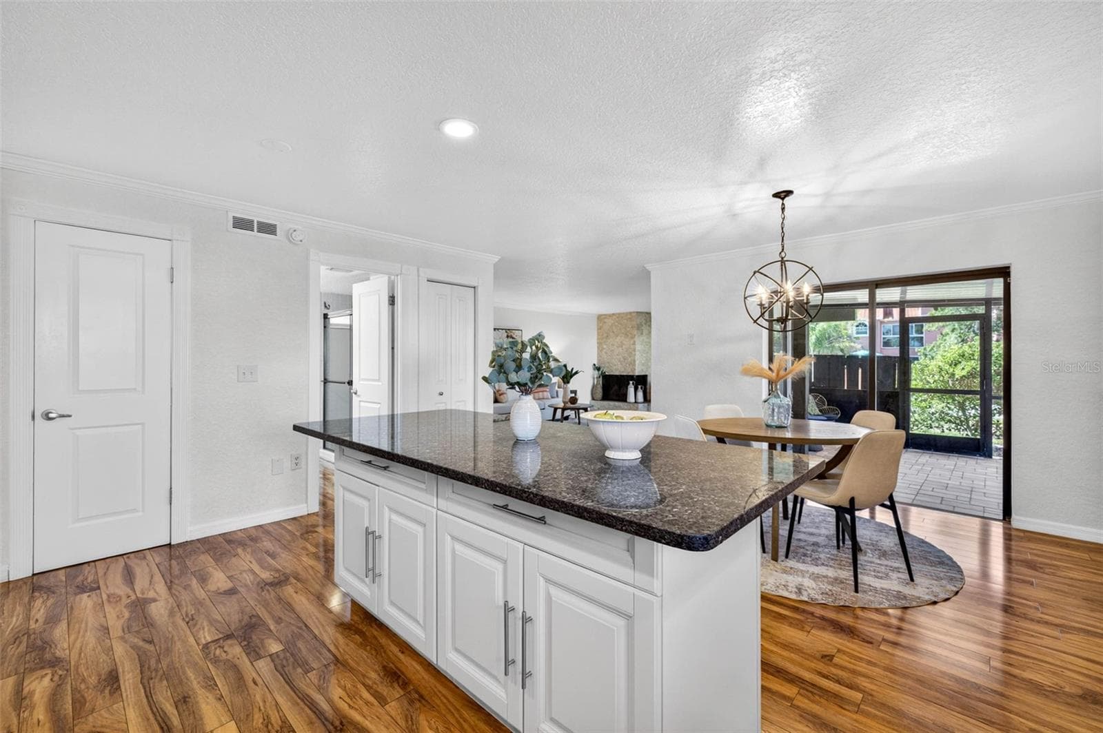 Townhouse at 9342 TRADEWINDS AVE, SEMINOLE, photo 6 of 22