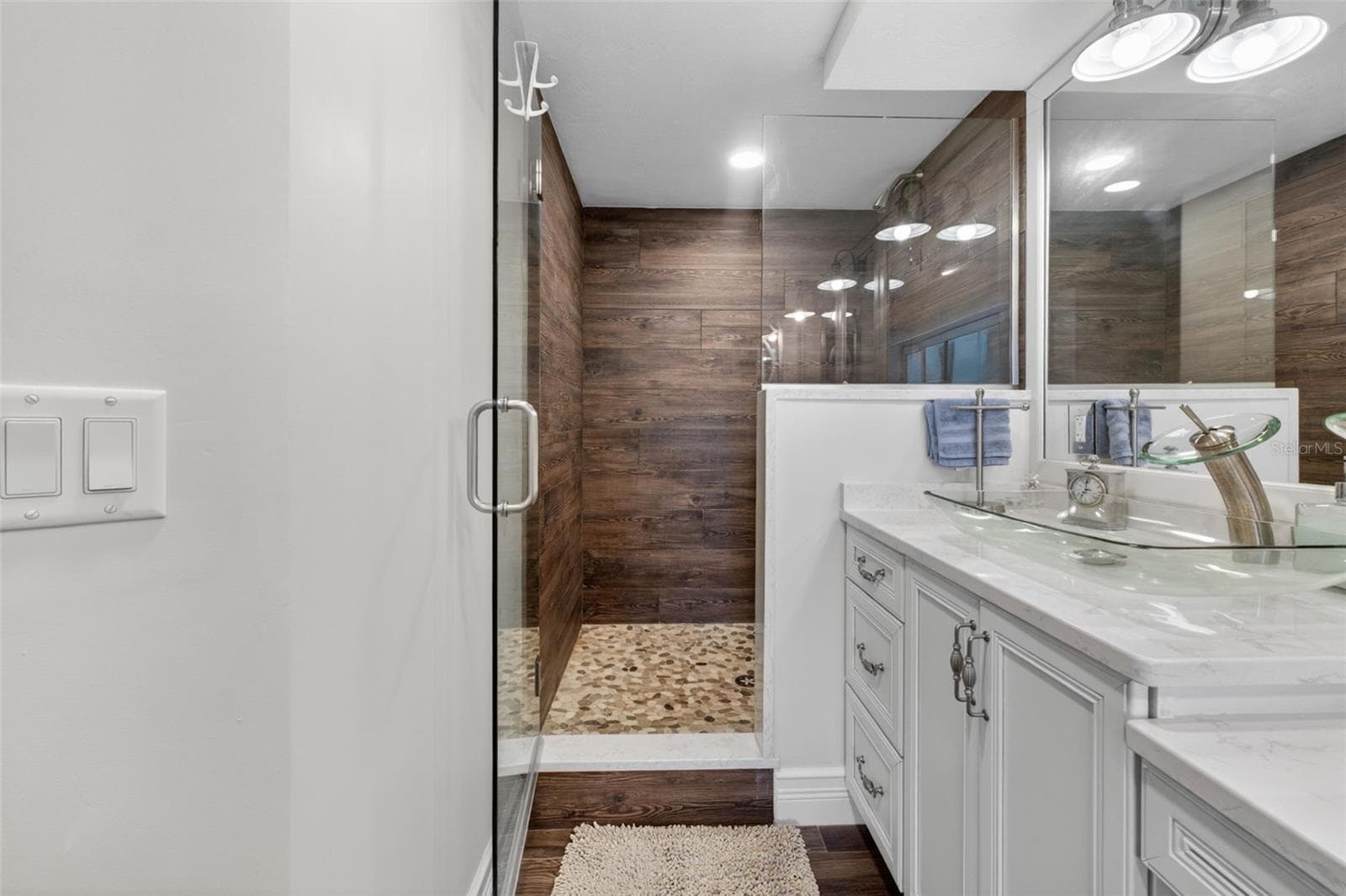 Primary Bathroom - 4631 S ATLANTIC AVE #8202, PORT ORANGE