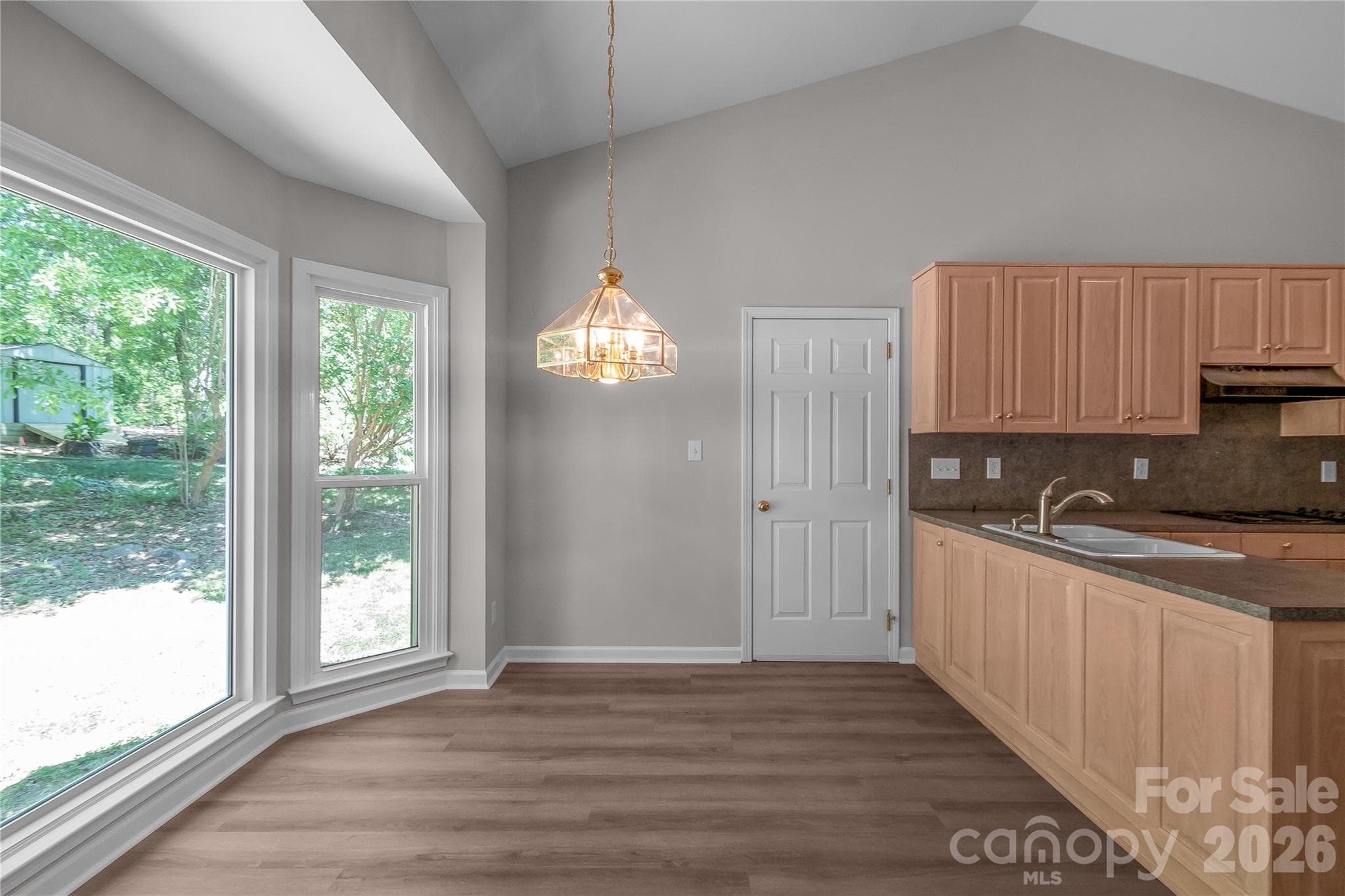 Single Family Residence at 10713 Ridge Acres Road, Charlotte, photo 15 of 43