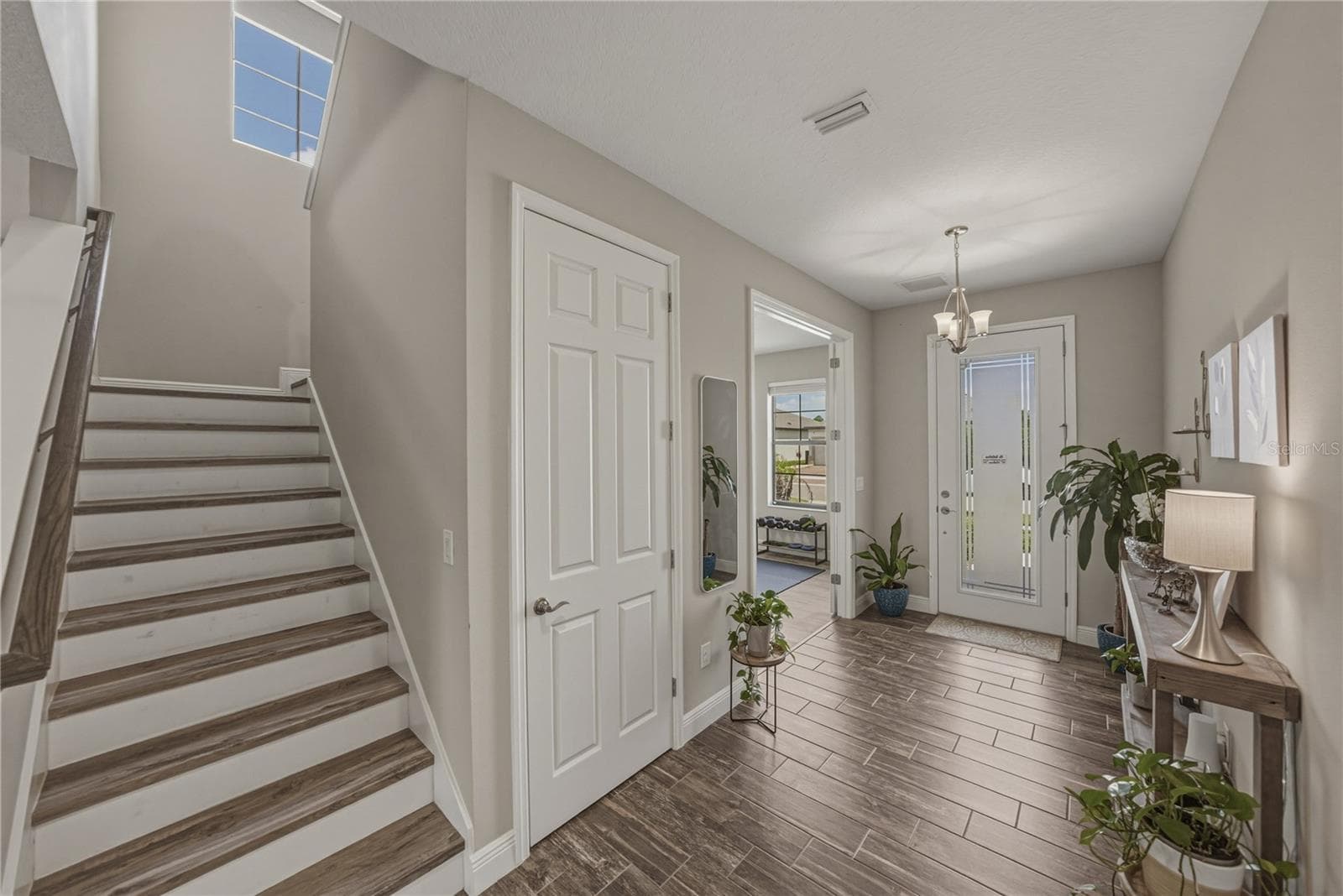 Single Family Residence at 14633 RED CASTLE AVE, LITHIA, photo 12 of 63