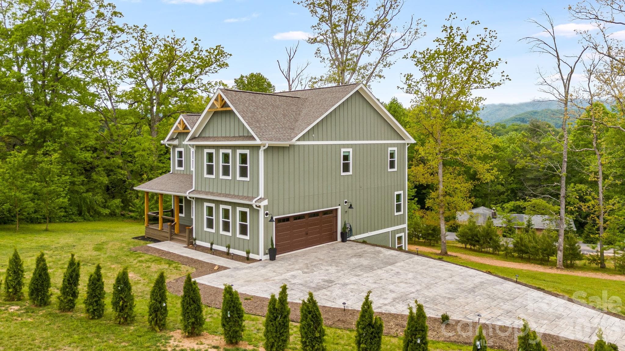Single Family Residence at 17 Baxter Woods Lane, Candler, photo 4 of 41