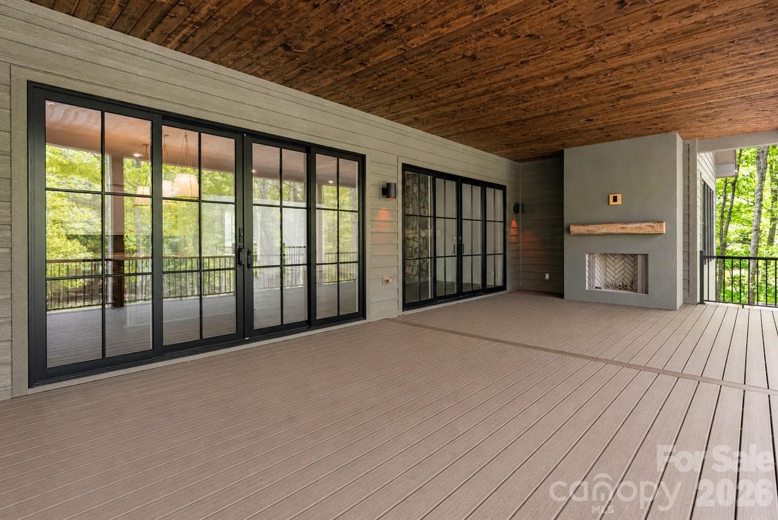 Covered Back Deck - 99 Little Cherokee Ridge, Hendersonville