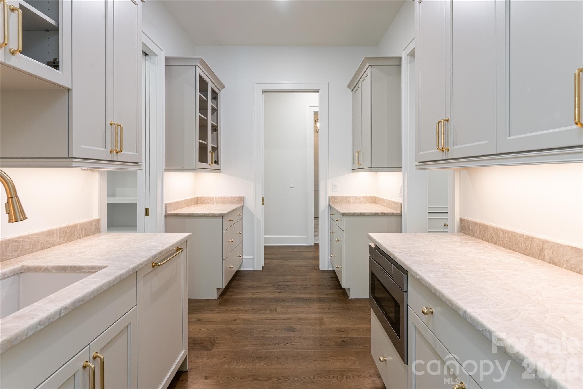 Scullery - 99 Little Cherokee Ridge, Hendersonville