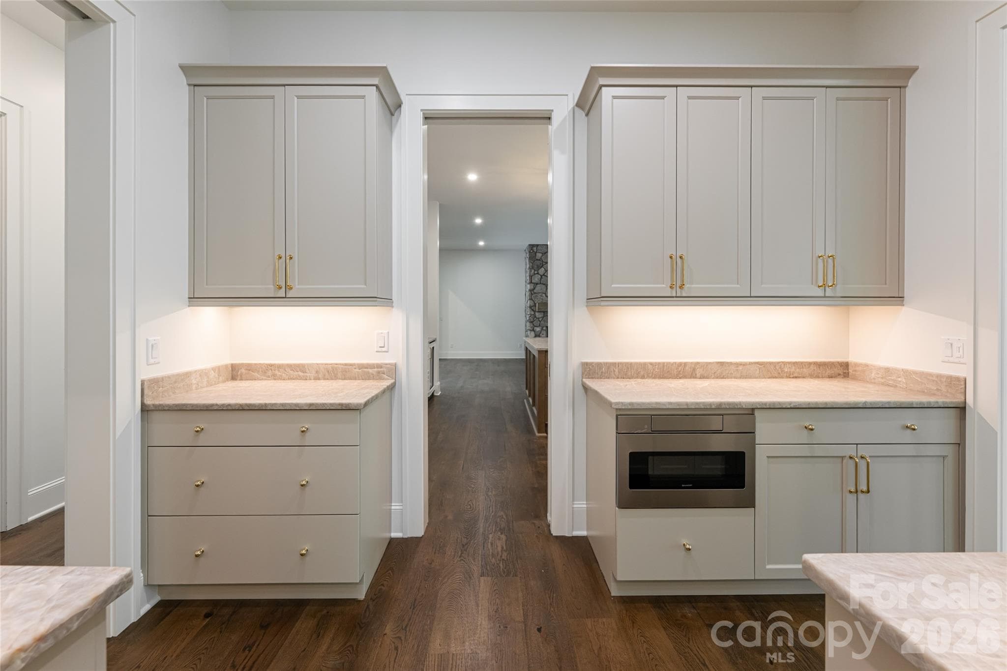Scullery - 99 Little Cherokee Ridge, Hendersonville