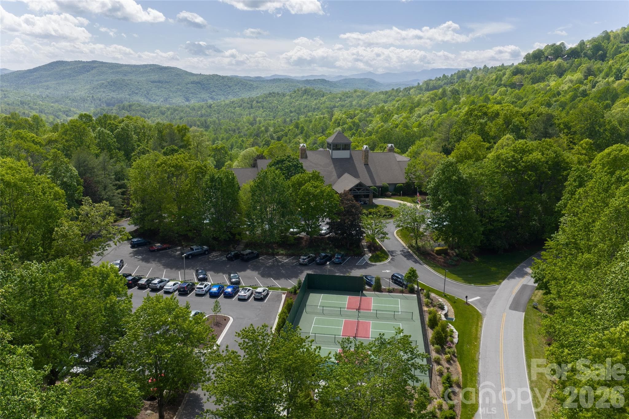 Champion Hills Clubhouse and Pickleball Courts - 99 Little Cherokee Ridge, Hendersonville