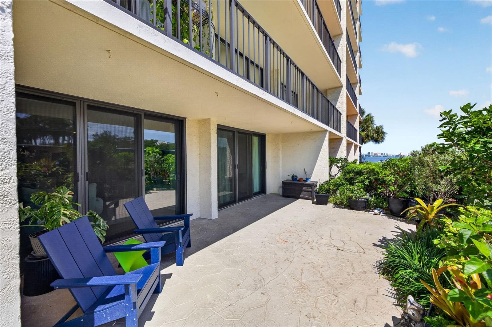 Patio - 100 OAKMONT LN #107 & 108, BELLEAIR