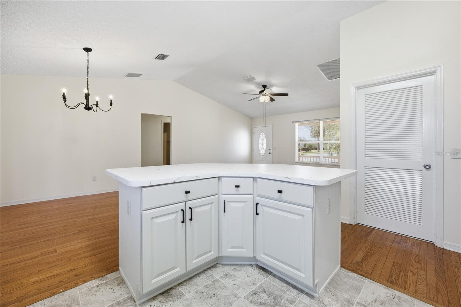 Single Family Residence at 17705 SE 93RD HAWTHORNE AVE, THE VILLAGES, photo 16 of 46
