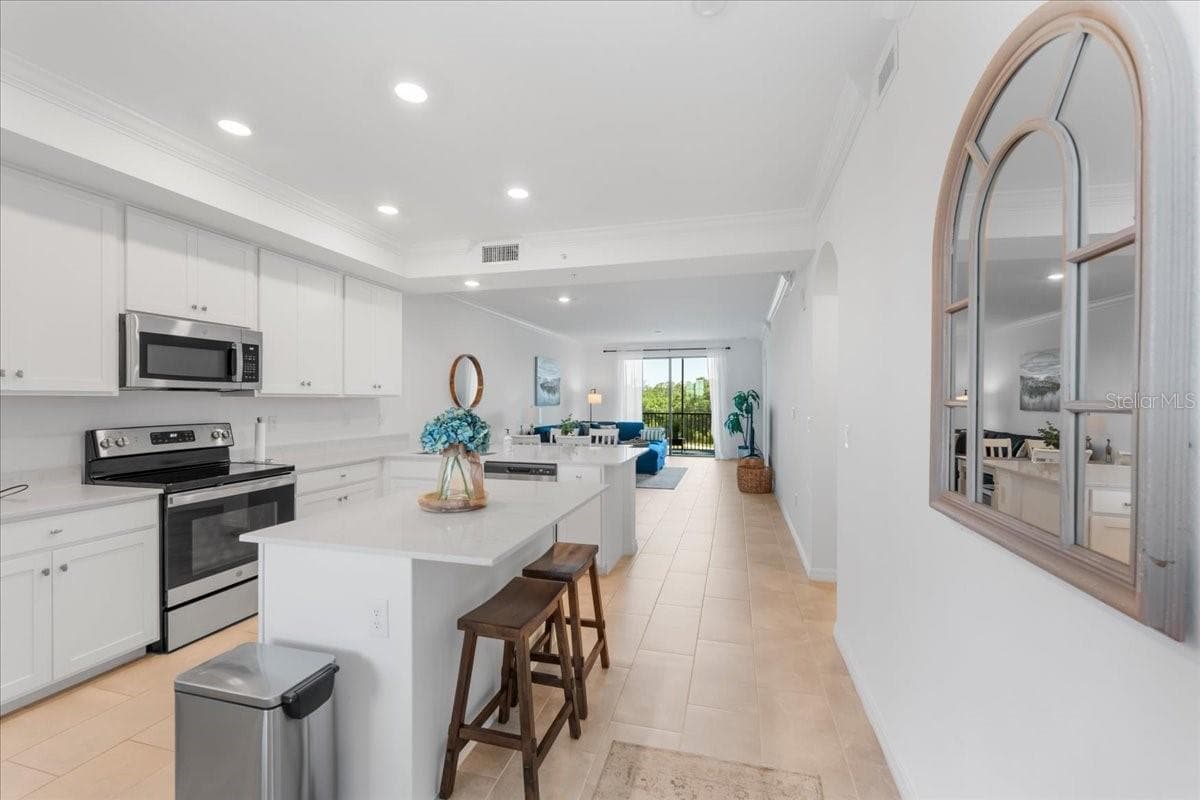 Condominium at 18114 GAWTHROP DR #304, BRADENTON, photo 3 of 23