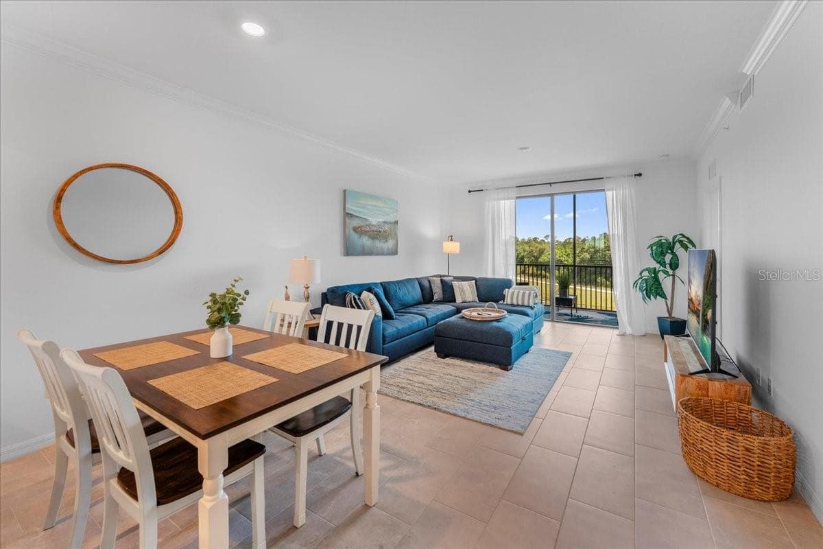 Condominium at 18114 GAWTHROP DR #304, BRADENTON, photo 5 of 23