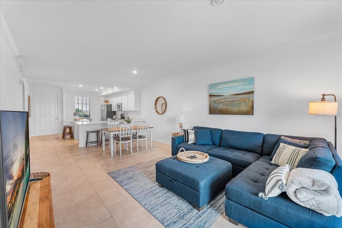 Condominium at 18114 GAWTHROP DR #304, BRADENTON, photo 6 of 23
