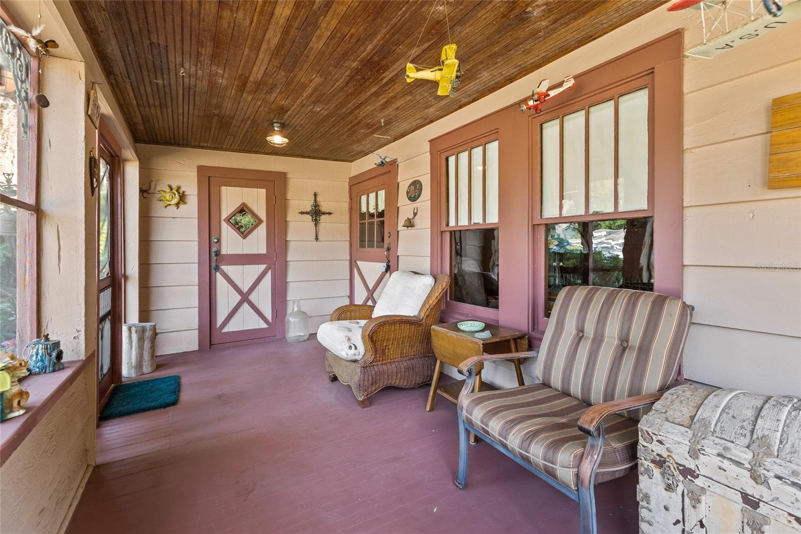Single Family Residence at 117 TUCKER AVE, SARASOTA, photo 8 of 44