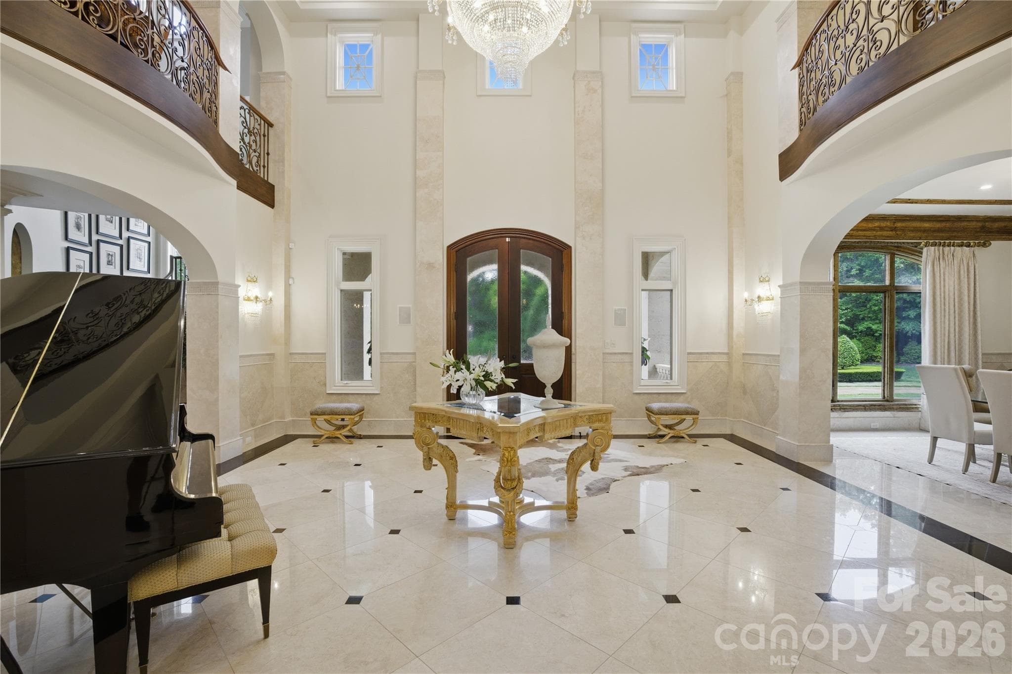 Foyer - Charlotte