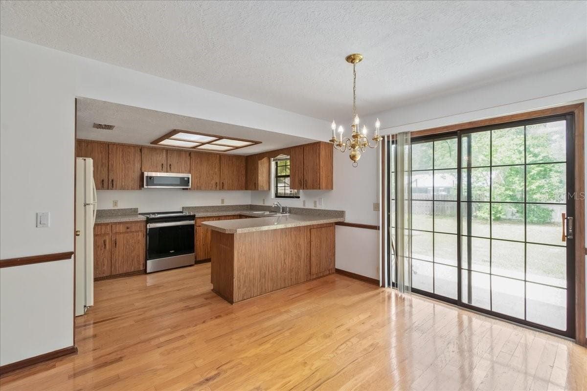 Dining room & Kitchen - 4515 SE 59TH ST, OCALA