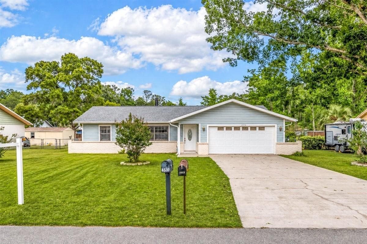 Front of House From Street - 4515 SE 59TH ST, OCALA