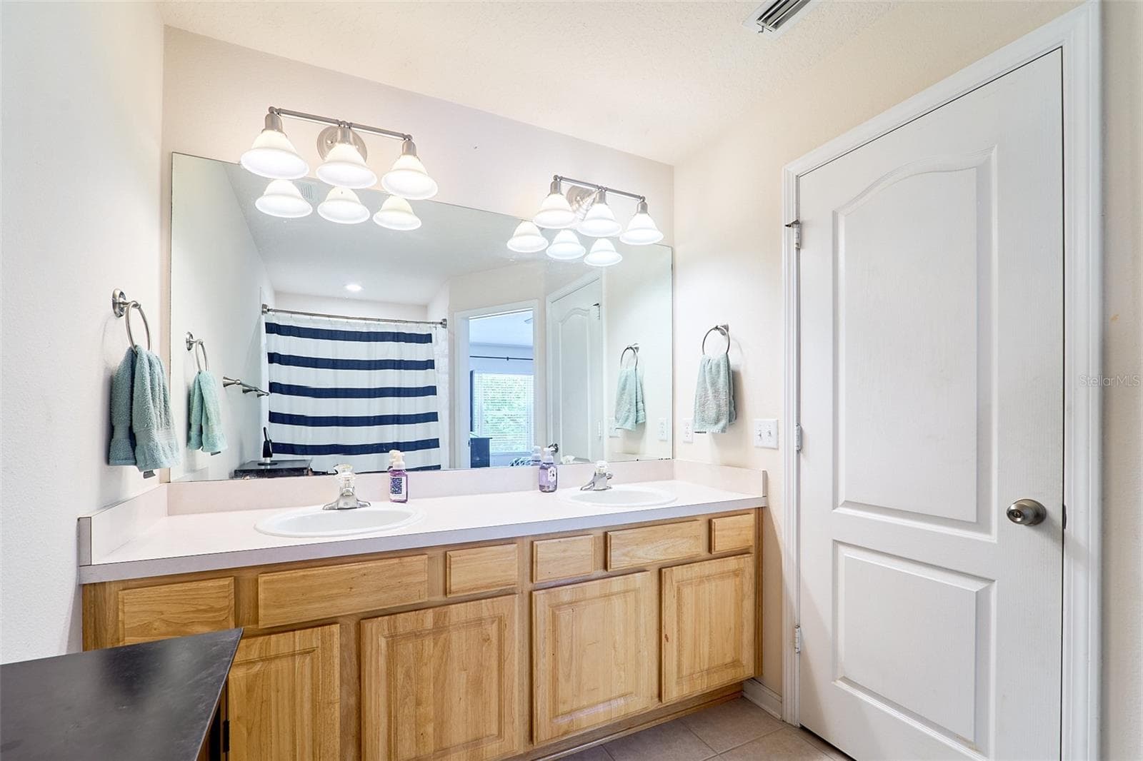 Townhouse at 5014 POND RIDGE RD, RIVERVIEW, photo 22 of 45