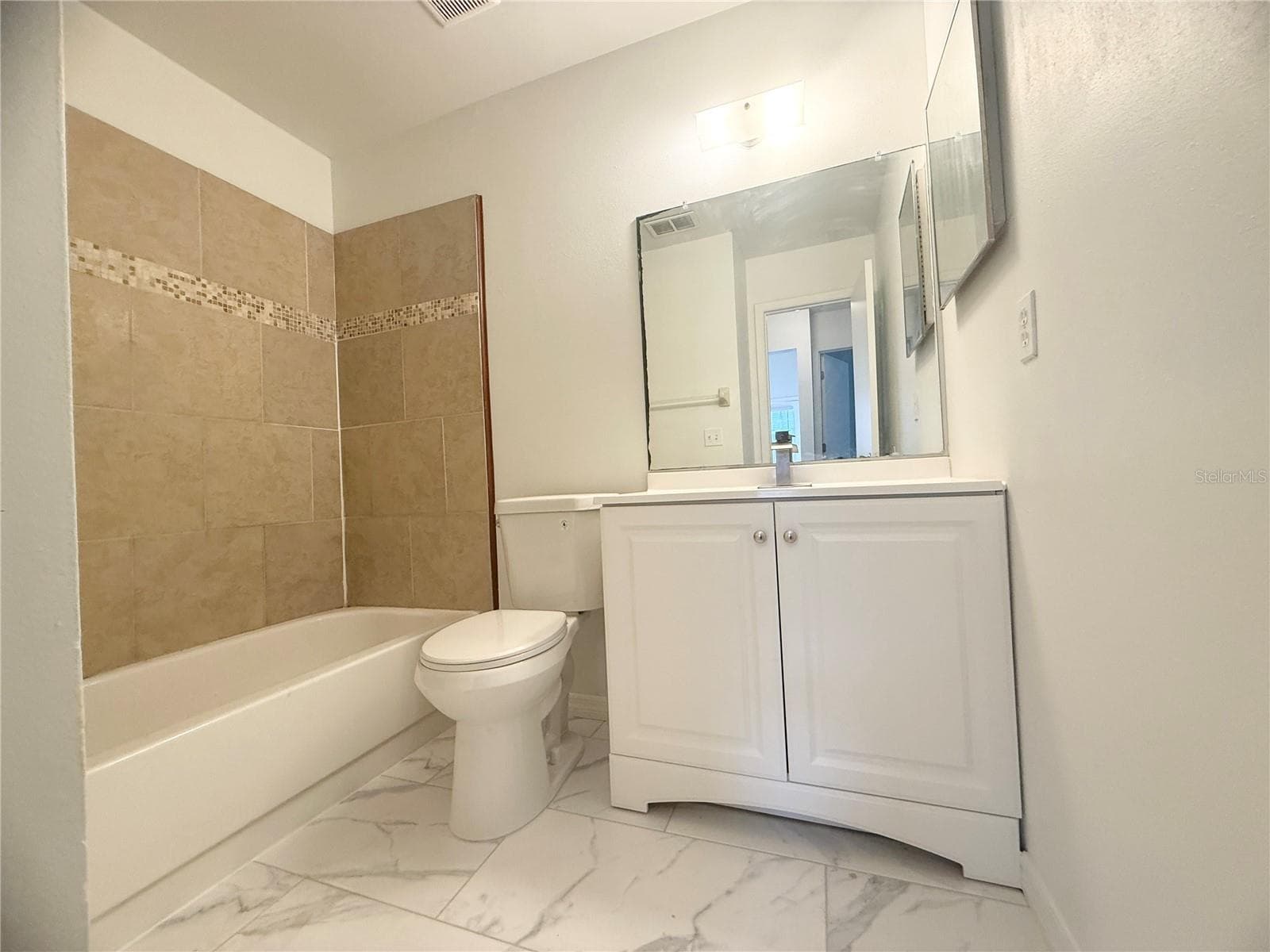 Townhouse at 1947 BENTLEY BLVD, KISSIMMEE, photo 14 of 20