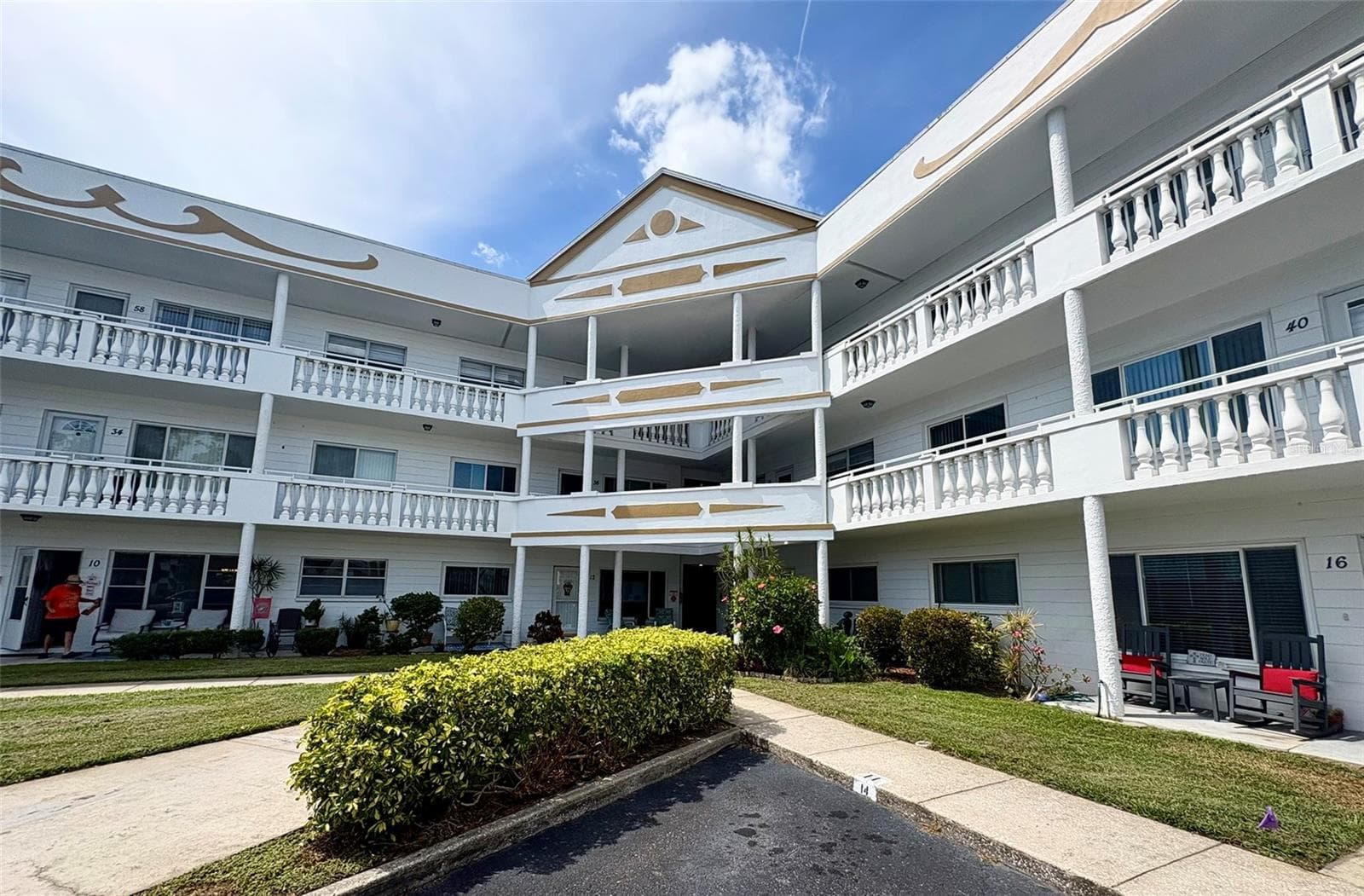 Condominium at 2428 COLUMBIA DR #36, CLEARWATER, photo 3 of 43